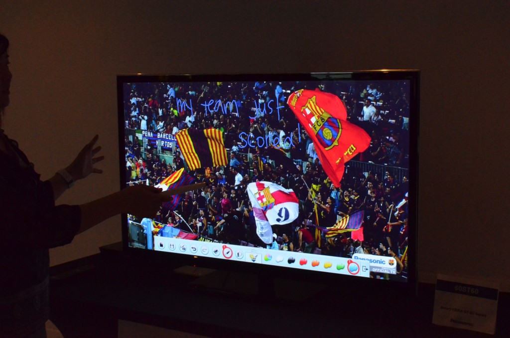 HDTV Expert - Panasonic Shows Best Plasma TV Set the World has ever Seen